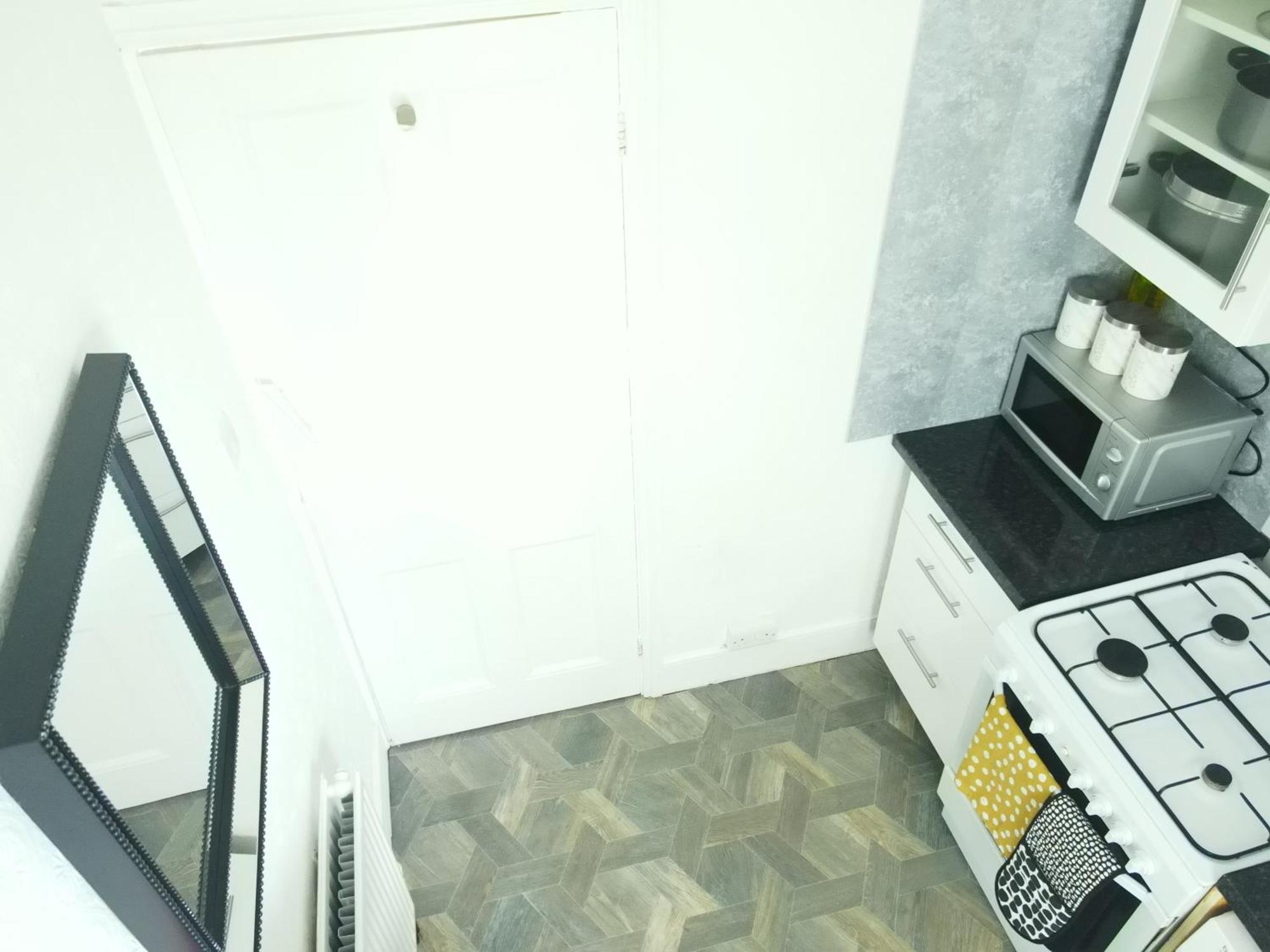 Service Accommodation 2 Bed Room Apartment In Newport South Wales Near Celtic Manor Icc Wales Exterior foto