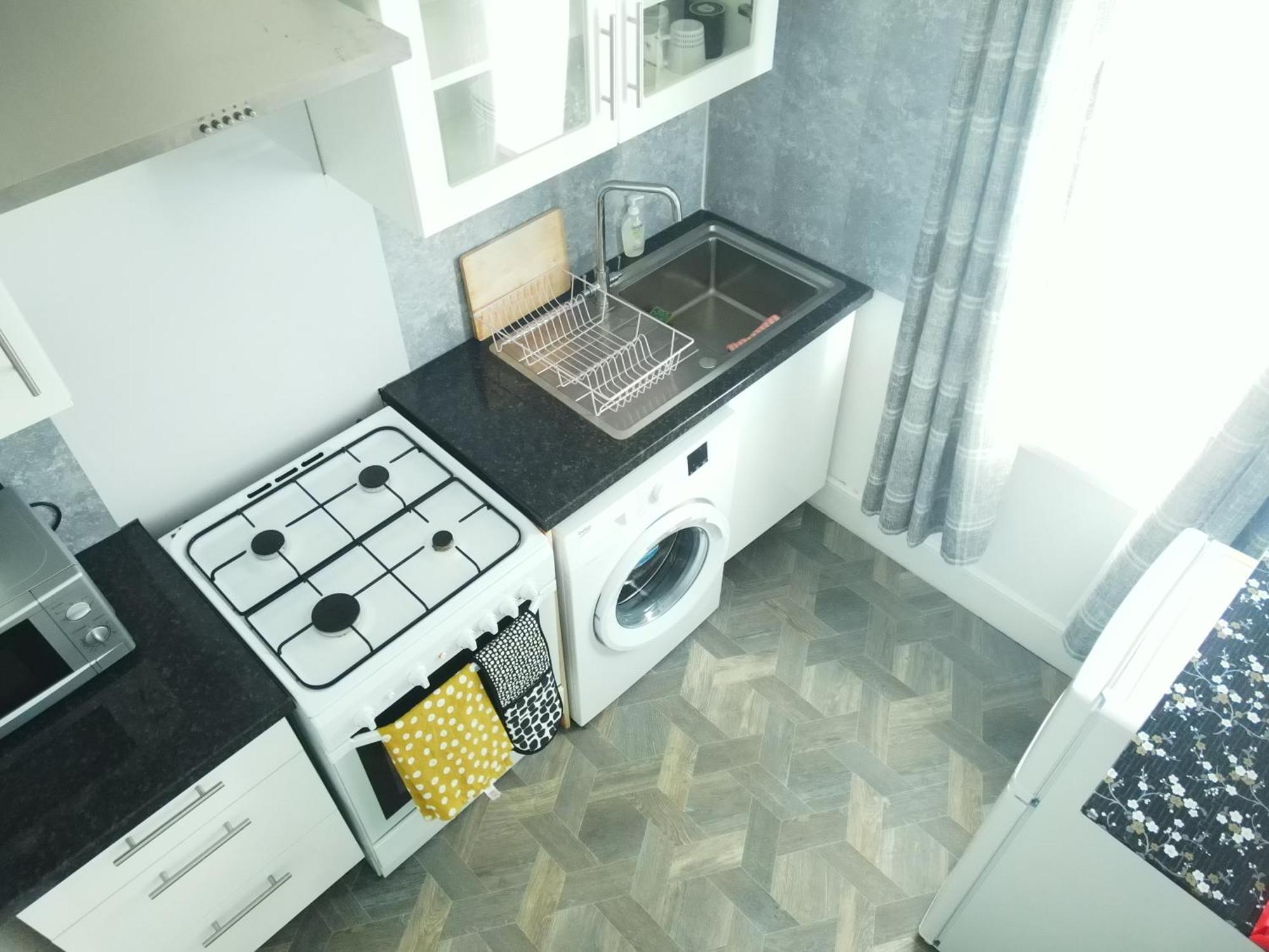 Service Accommodation 2 Bed Room Apartment In Newport South Wales Near Celtic Manor Icc Wales Exterior foto