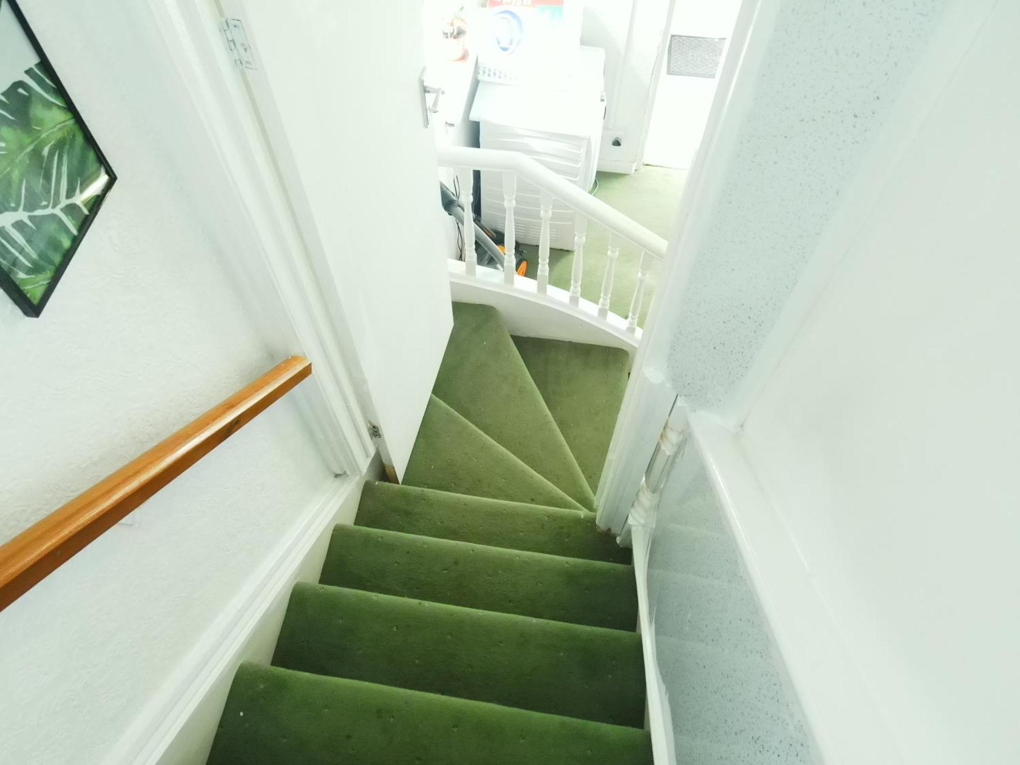 Service Accommodation 2 Bed Room Apartment In Newport South Wales Near Celtic Manor Icc Wales Exterior foto